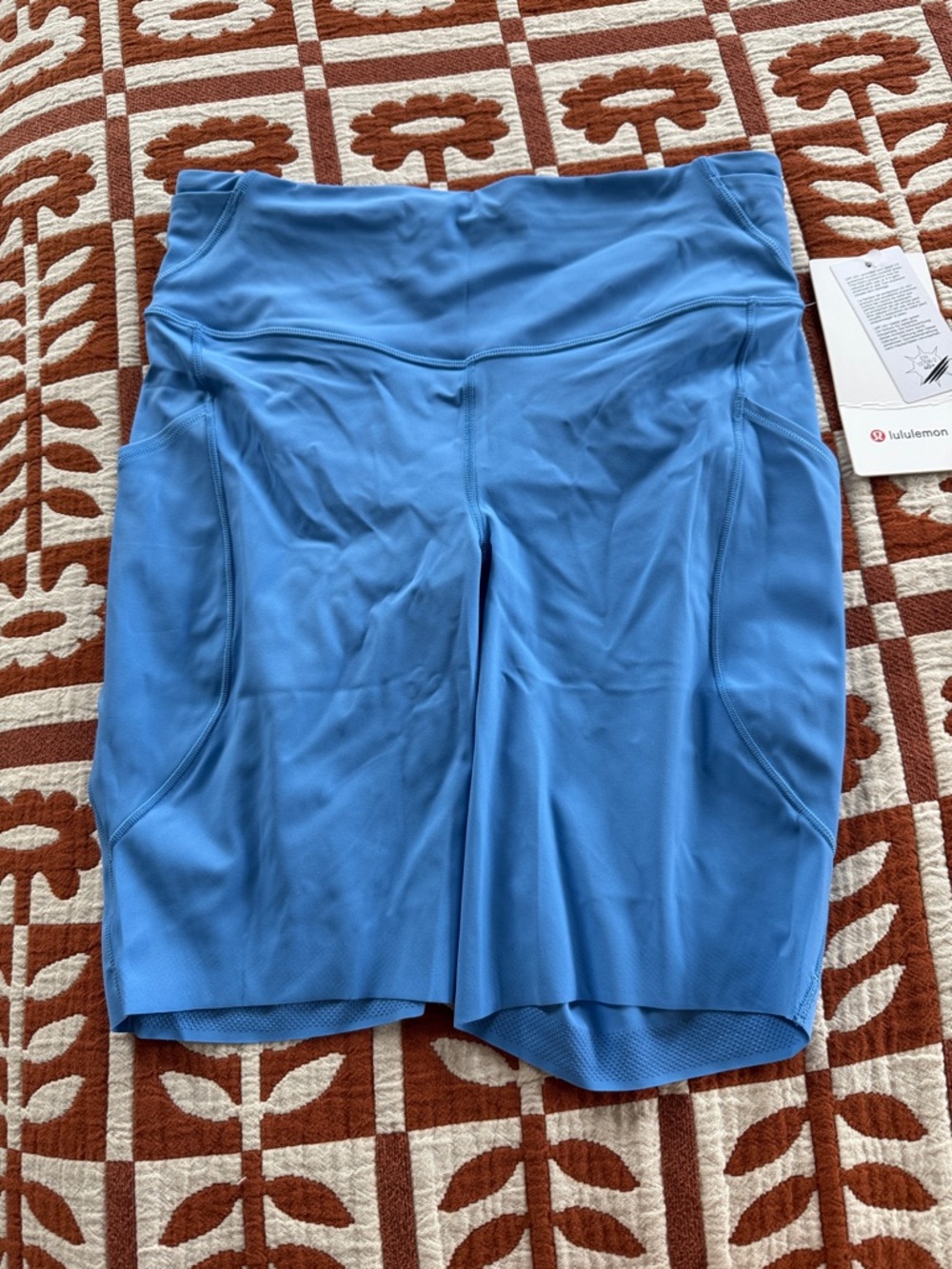 lululemon Fast and Free 8” HR shorts with pockets